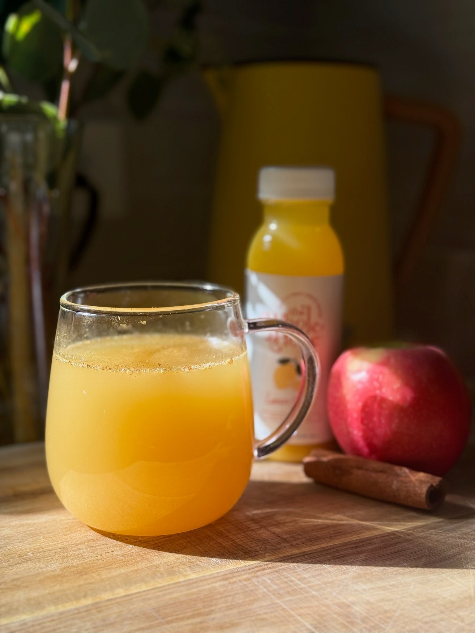 Golden Apple Cider Refresher in a glass mug